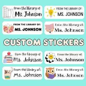 Personalisierte Lehrer Aufkleber 10er Pack | Namensetiketten “Aus der Bibliothek für” | Personalisierte Exlibris für das Klassenzimmer | 7,5cm x 2,5cm