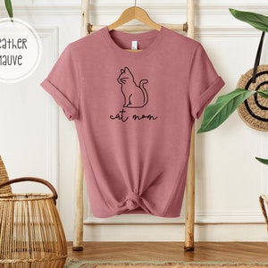 Cat Mom Shirt | T-Shirt for Cat Mom | Cat Mom Gift | Gift for Cat Mom | Cat Lover T-Shirt | Shirt for Cat Lover | Cat Lover Tee