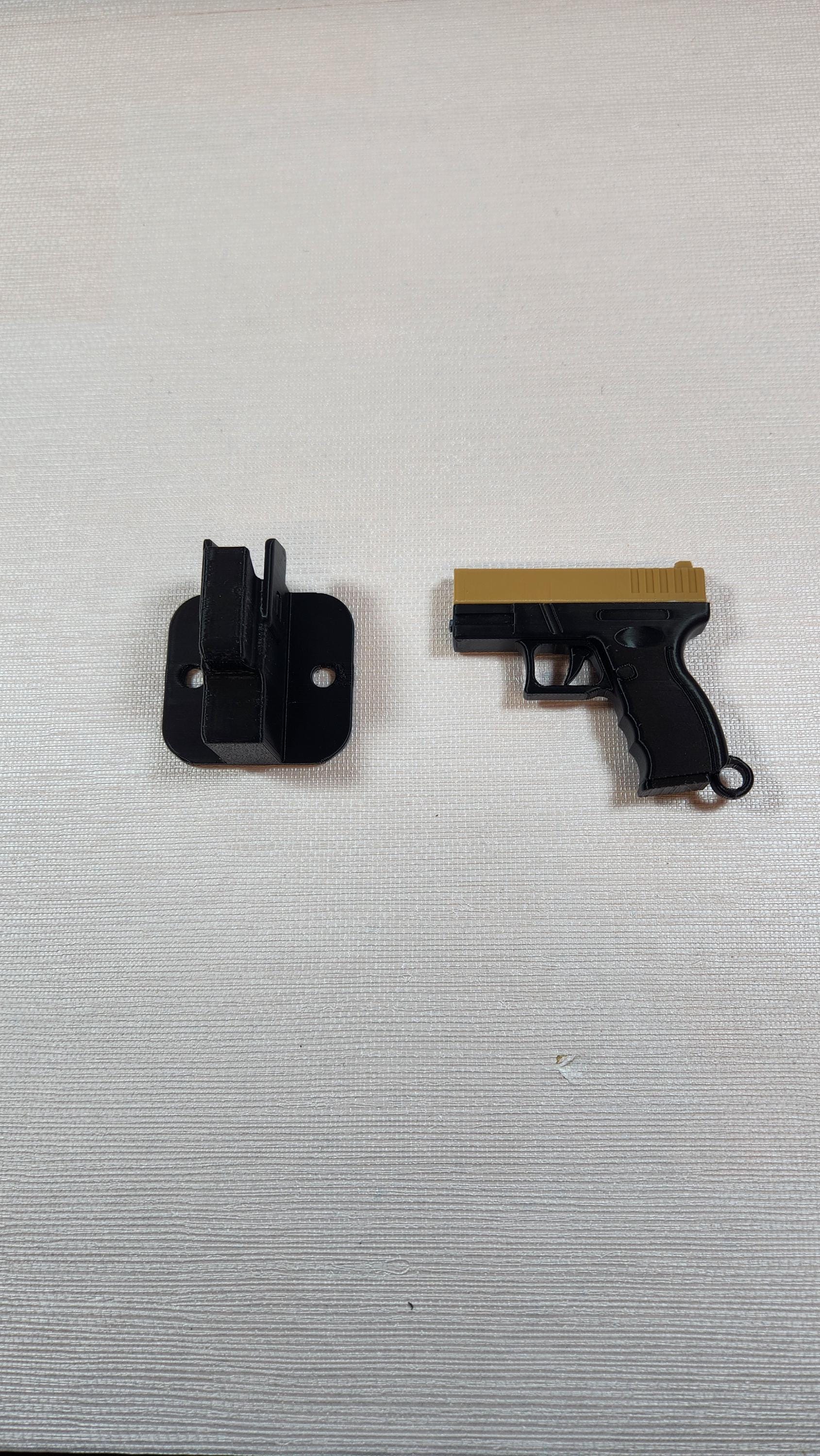 Glock keychain - Etsy 日本