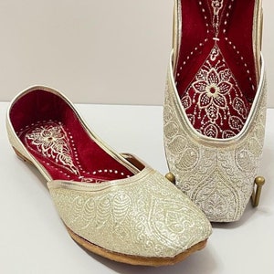 Champagne Gold Zari Jutti