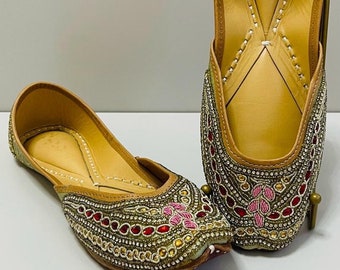 Gold & Red Jewel Embroidered Jutti