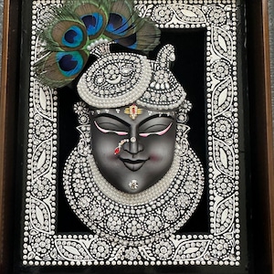 Handmade Shreenathji Mukh Photo Frame 8x10 | Krishna Wall Art | Pichwai Style | Hindu God Decor | Spiritual Home Temple Gift