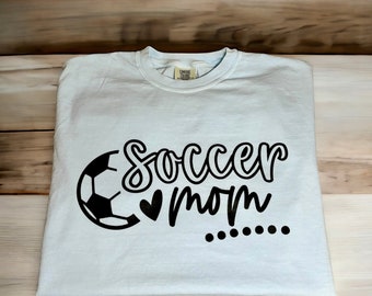 Fußball Mom Comfort Colors Shirt, Spieltag T-Shirt