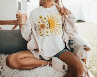Comfort Colors Fall Flower Shirt: Floral Fall Thanksgiving tShirt, Garden, Womens Christmas t-Shirt, Cottagecore Sunflower Sunshine Tee