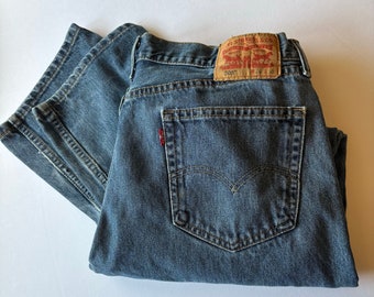 Vintage Levi’s Women’s 505 Red Tab 34 x 30