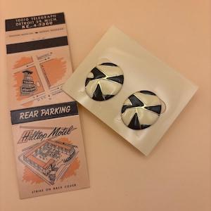 Vintage Black and White 80s Geometric Earrings, Retro Earrings, Vintage Earrings