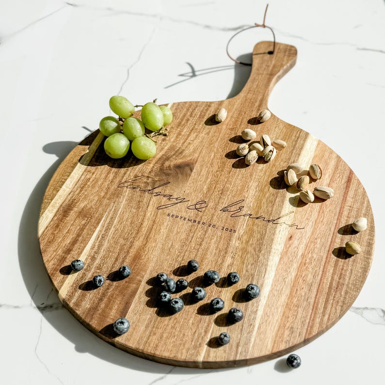 Personalized Cutting Board Custom Wedding Serving Board Acacia Wood Construction Large Cheese Board Beautiful Handle Design Wedding Gift Engraved Names Anniversary Present Kitchen Decor Display Essential Entertaining Collection Elegant