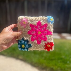 Flower Oversize Decor Coaster, Decor Coaster, Punch Needle Coaster, Desk Coaster, Patio Coaster, Home Decor, Drink Coaster, Coffee Coaster