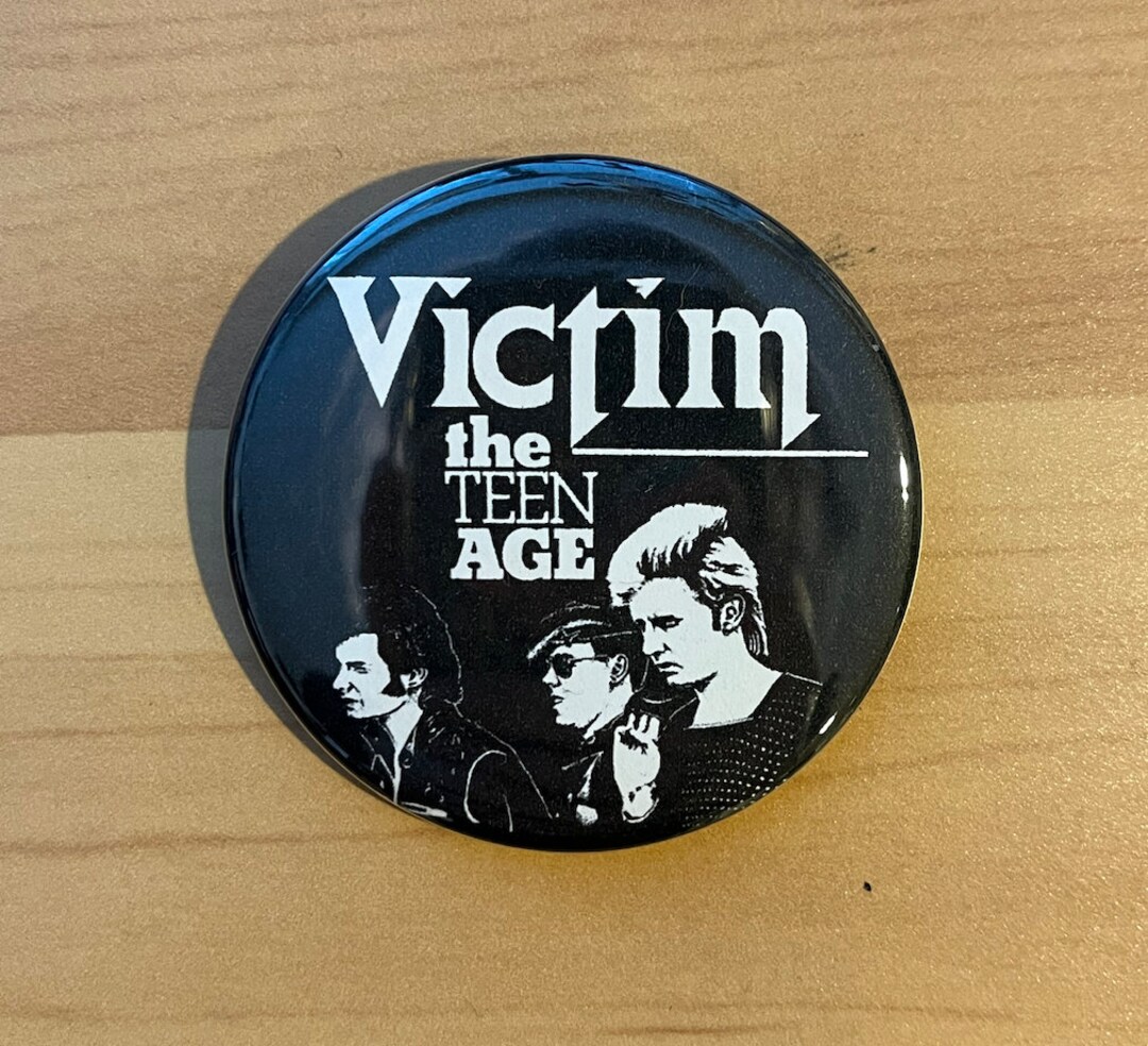 VICTIM Belfast Punk Pin Badge Button Northern Irish Power Pop Rudi ...