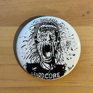 BOLT THROWER in battle there is no law death metal punk pin badge button mercenary for victory varukers discharge benediction napalm death