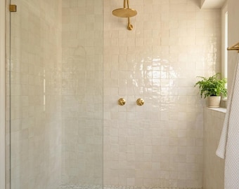 Unlacquered Brass ShowerHead - Shower System with Curved Shower Arm - Shower Systems