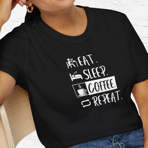 Essen Sie Schlaf Kaffee Rapport Unisex T-Shirt