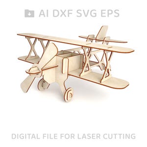 Op de afbeelding: Een houten modelvliegtuigkit voor lasersnijden. Het model is een dubbeldekker met een propeller en wielen. De kit is gemaakt van lichtbruin hout en is klaar om in elkaar te worden gezet.