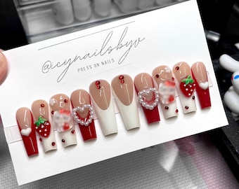 GATITO FRESA / uñas postizas kawaii