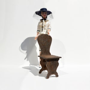 English Hall Chair - dollhouse miniature kit scale 1/6 (Barbie fashion doll 1:6)