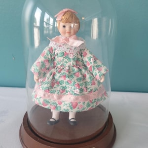 Bambola Betty Jane Carter di Goebel del 1997, edizione limitata 395/1000 "Agosto"
