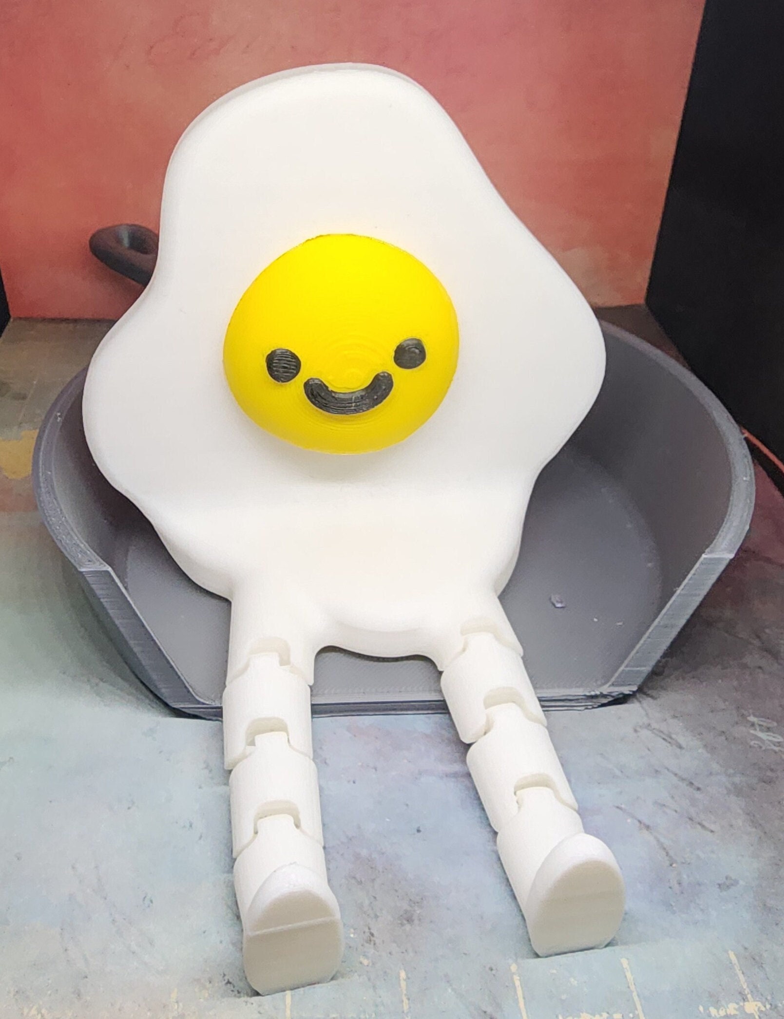 Sitting Fried Egg With Pan - Fidget Toy - Unpainted Flexi Articulated ...