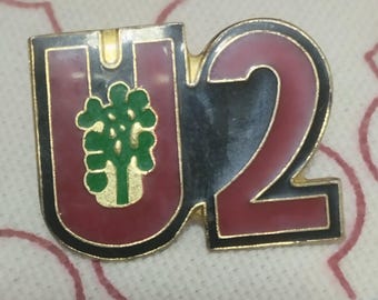 U2 vintage 80s enamel crystal pin, The Joshua tree, amazing gift for fans great rock band U2, for your collection or your denim jacket, bag
