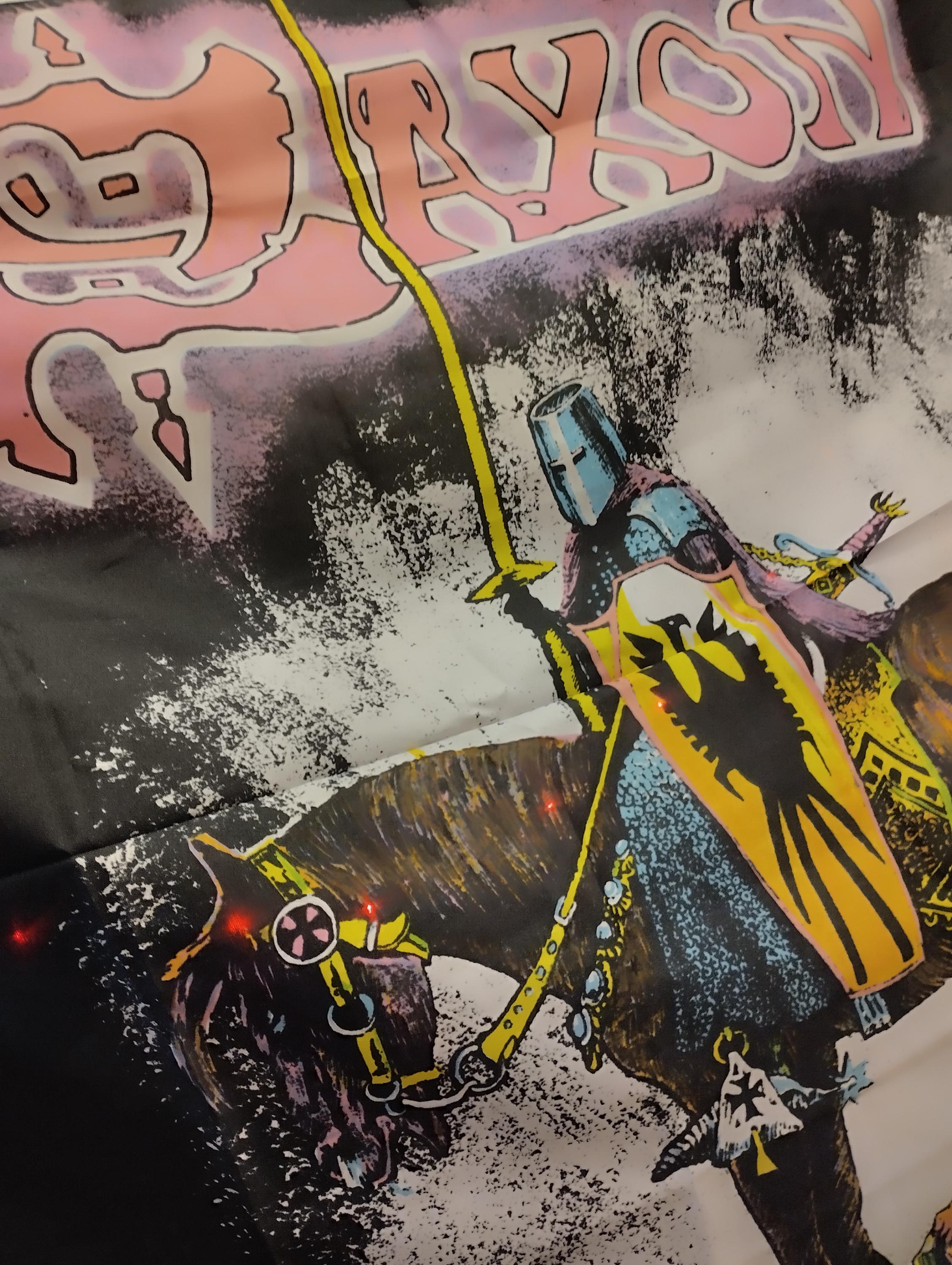 Saxon Crusader Vintage 80S, Dedstock Never Used Big Flag ,amazing