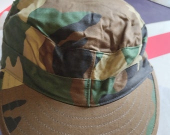 Italian army vintage 2001 hat camouflage military size S, deadstock new never used, for your collection or your look, caccia, pesca, sport