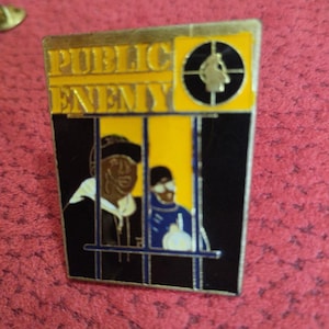 Public Enemy vintage late 80 early 90s, official merchandising London, ©, trapezio PIN, 2 pin block back, for your bomber jacket rap hip hop