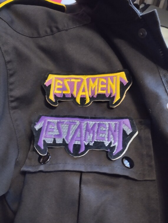 Testament vintage 90s embroidered on velvet saw on pa… Gem