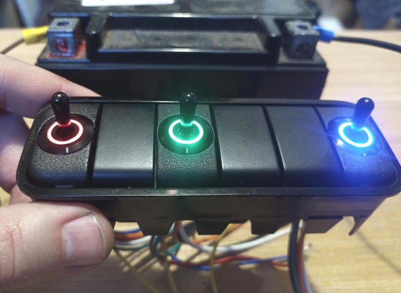 Mercedes Sprinter VS30 Illuminated RGB Toggle Switch: Black Nylon, Blue ...