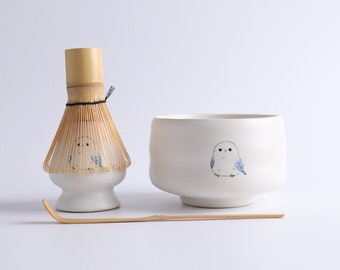 Hand -Painted Cute Little bird Ceramic Matcha Bowl with Bamboo Whisk and Chasen Holder Matcha Tea Making Kits