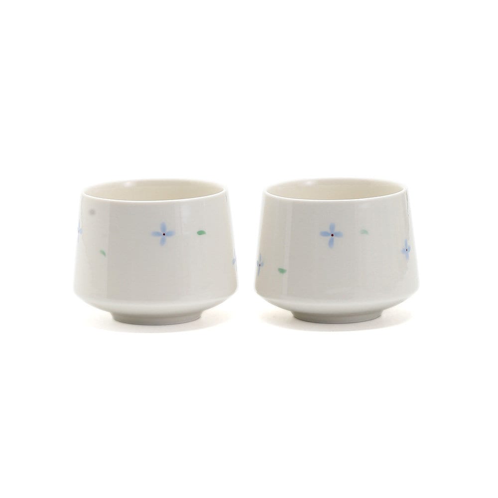 Hand-painted Blue Flower Ceramic Matcha Cup Set of 2 Cups Green Ceramic Tea Cup for Matcha 240ml