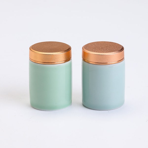 Small Ceramic Matcha Powder Caddy with Lid