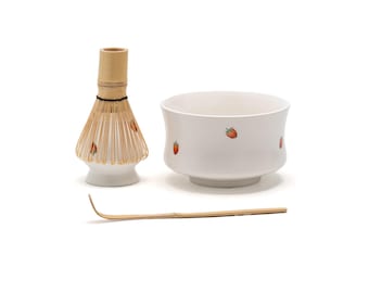 Hand-painted Strawberry Ceramic Matcha Bowl with Bamboo Whisk and Chasen Holder Matcha Tea Ceremony Set 520ml