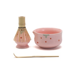 Ciotola Matcha in Ceramica con Cuore Amorevole dipinta a mano con Frusta di Bambù e Porta Chasen Set per la Cerimonia del Tè Tradizionale Giapponese
