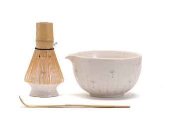 Hand-painted Dandelion Ceramic Matcha Bowl with Spout Bamboo Whisk and Chasen Holders Japanese Matcha Set