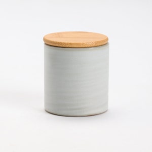 Ceramic Matcha Powder Caddy with Bamboo Lid White