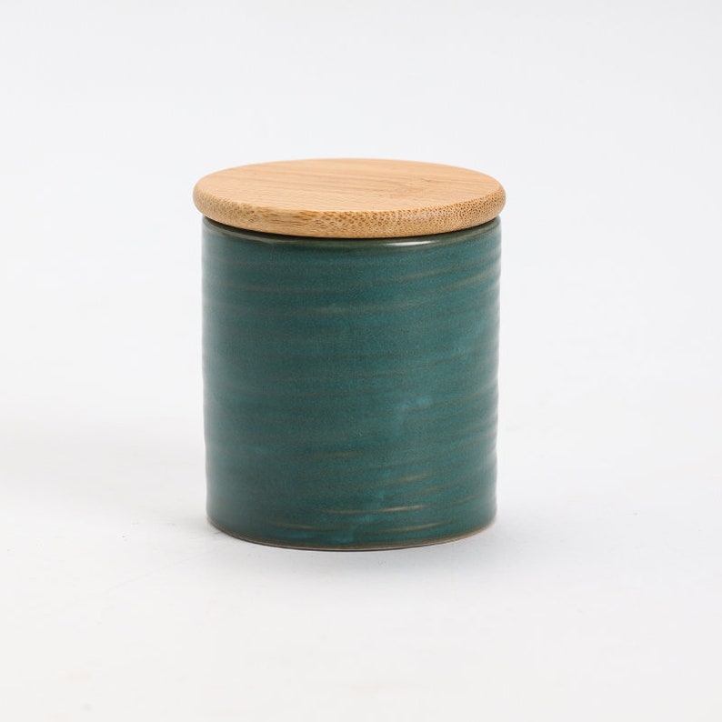 Ceramic Matcha Powder Caddy with Bamboo Lid Green