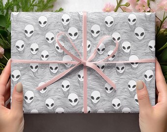 Carta da regalo con disegni di alieni, carta da regalo con alieni, carta da regalo con UFO, regalo per amanti degli alieni, carta da regalo di fantascienza, regalo scherzoso, regalo di compleanno con alieni
