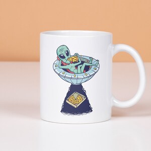 Alien Pizza Becher, lustige UFO Becher, Pizza Liebhaber Geschenk, Außerirdische Tasse, Spaß Sci-Fi Geschenk, Space Cup, lustiges Alien Liebhaber Geschenk, Alien Meme Tasse
