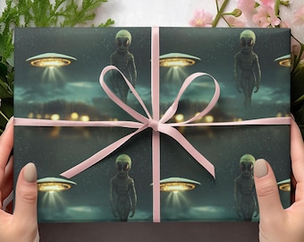 Photo Of UFO And Alien Wrapping Papers, UFO Sighting Gift Wrap, Gag Gift, Conspiracy Gift Wrap, UFO Wrapping Papers, Alien Lover Gift Wrap