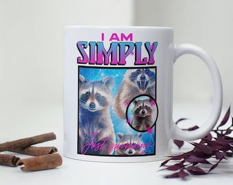 Taza de mapache, taza de café divertida de los años 90, simplemente estoy sobreviviendo, taza de meme animal divertido, regalo sarcástico, taza única, taza de salud mental
