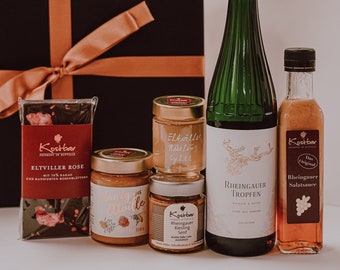 Caja gourmet para amantes del vino / Región vinícola de Rheingauer / Regalo definitivo / Empaquetado en una caja de alta calidad con un lazo dorado