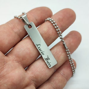 Collier personnalisé gravure prénom message acier inoxydable poli, cadeau homme, pendentif barre rectangle personnalisé