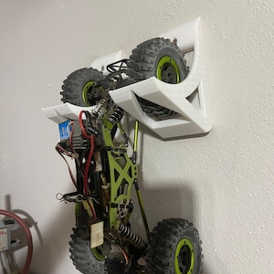 2-5 wall hanger VRadd 12th scale, 5.0 inch tire Diameter max, RC wall Display comes with 2 a pair ,RC display Rc Cars,Rc trucks,Rc buggy