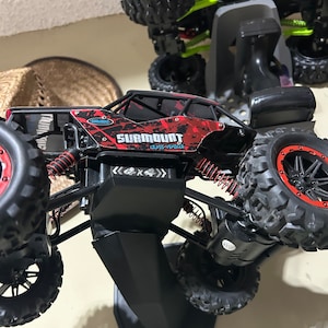 Adjustable RC Car Wall Mount for 1/10 Scale Vehicles, adjustable angle display,  see the right of view from your desk,chair  Rc truck RC car