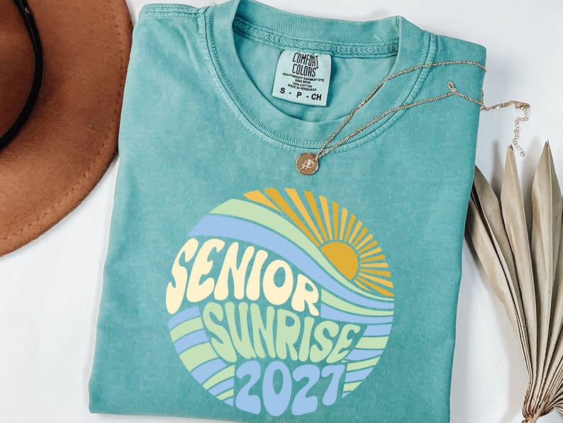 Camiseta Senior Sunrise 2027, camiseta retro Senior 2027, regalo de graduación 2027, camiseta Senior, regalo de graduación de secundaria imagen 1