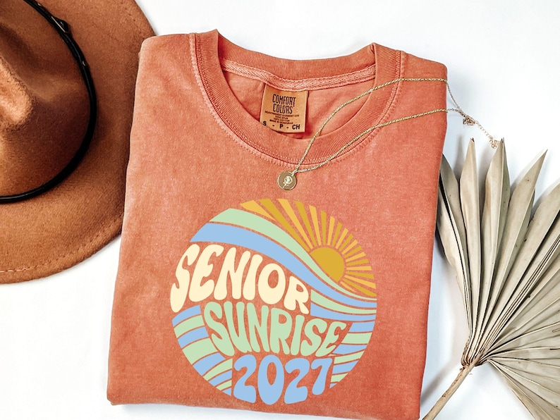 Camiseta Senior Sunrise 2027, camiseta retro Senior 2027, regalo de graduación 2027, camiseta Senior, regalo de graduación de secundaria imagen 8