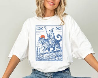 T-shirt cavalier chat sorcier Comfort Colors®, t-shirt graphique rétro-fantastique, chemise sorcier médiévale, haut mème chat rigolo, cadeau imaginaire art sombre