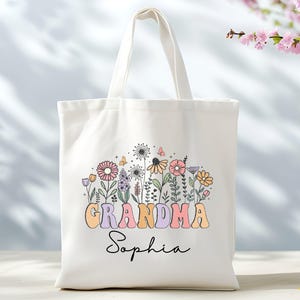 Personalized Grandma Tote Bag, Floral Gift for Grandma, Mother&#39;s Day Tote, New Grandma Gifts, New Mom Gifts, Birthday Gifts For Women