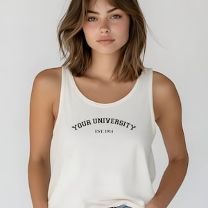 Custom College Tanktop-T-shirt, College Merch-kleding, gepersonaliseerd trendy Y2K-T-shirt, Game Day-shirt achterklep, cadeau-top vrouwenclub, drinkteam