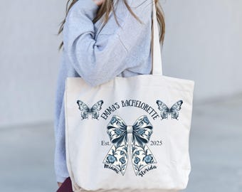 Personalized Bridal Bow Script Tote Bag, Custom Bridesmaid Gift Bags, Customized Bachelorette Coquette Totes, Girl Wedding Party Bag