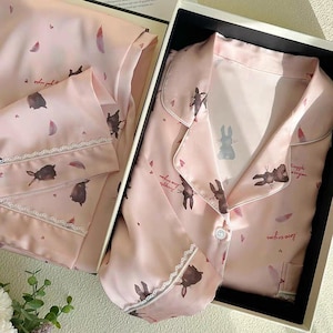 Pinky Rabbit Silk Blend Pyjamas Long Sleeves Silk Loungewear Luxury Satin Pajamas Bridesmaid Dress Pajamas Party Gift for Daughter